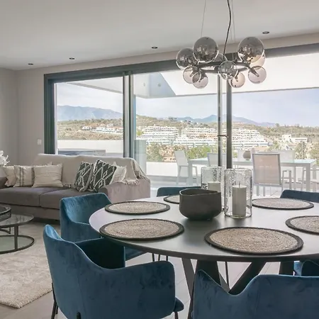 Magnificent Frontline Golf Penthouse In Navigolf *