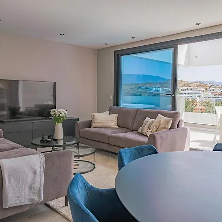 Magnificent Frontline Golf Penthouse In Navigolf